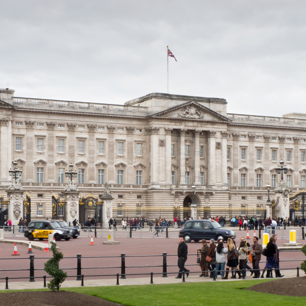Conheça as principais residências oficiais de Elizabeth II