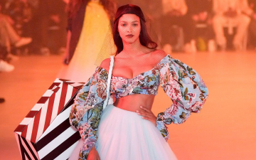 Modelos brasileiras roubam a cena em desfile-tributo da Off-White, em homenagem ao designer Virgil Abloh