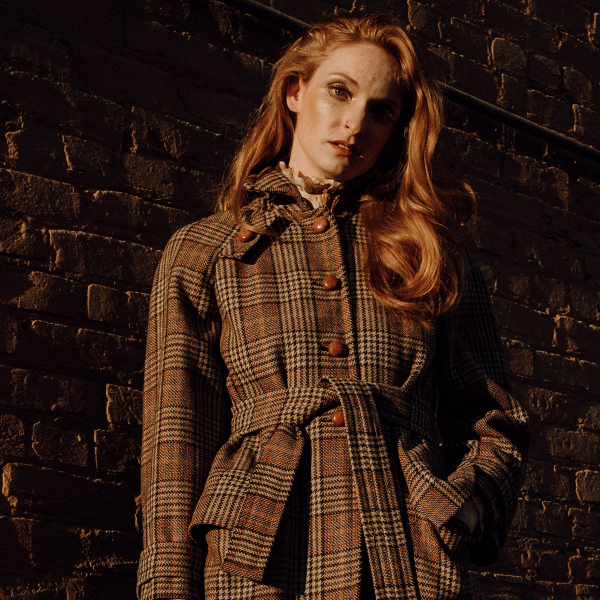 Acaba de ser lançada uma parceria entre a Burberry e a Supreme. Saiba os detalhes!