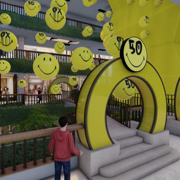 Ícone de otimismo, Smiley celebra 50 anos e ganha instalações inéditas e lojas pop-up no Brasil