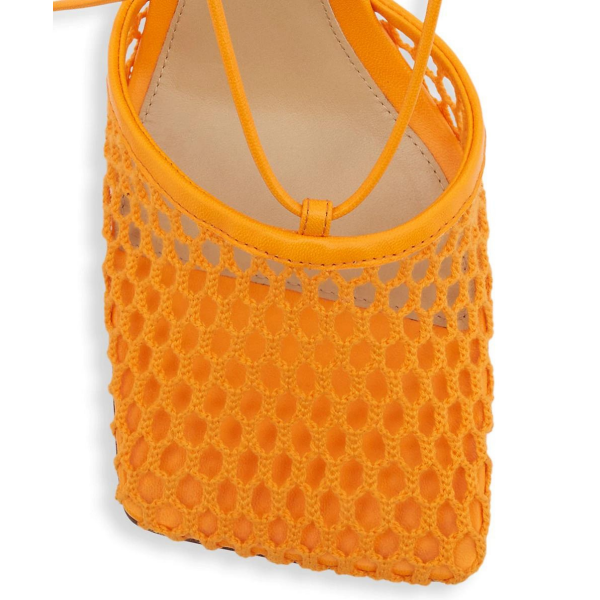 Desejo do dia: a sandália de bico quadrado da Bottega Veneta