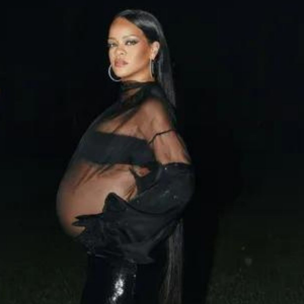 “Espero que possamos redefinir o que é considerado ‘decente’ para grávidas”, diz Rihanna em entrevista