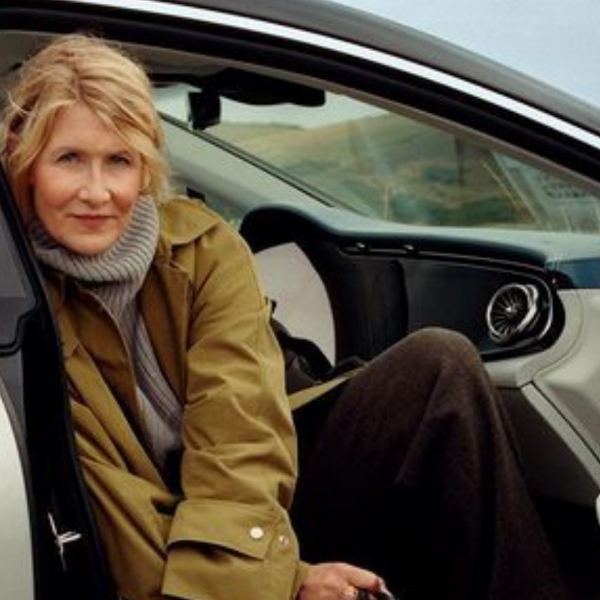 Laura Dern comemora volta a ‘Jurassic Word’ após quase 30 anos: ‘Cientista feminista não era comum nos anos 90’