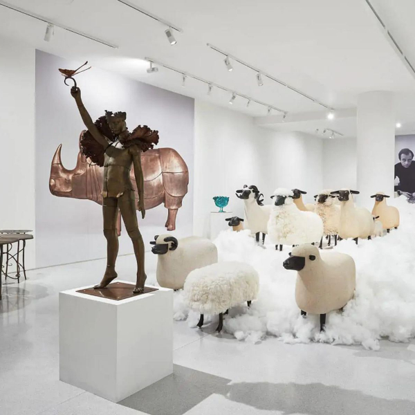 Obras de ‘power couple’ do mundo artsy que serão leiloadas em setembro ganham mostra exclusiva em Mônaco