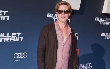 Brad Pitt ousa ao vestir saia em estreia de novo filme, ‘Bullet Train’, em Berlim