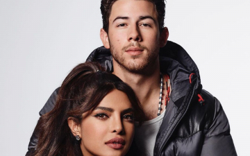 Novos queridinhos do mundo fashion, Priyanka Chopra e Nick Jonas investem em roupas esportivas de inverno