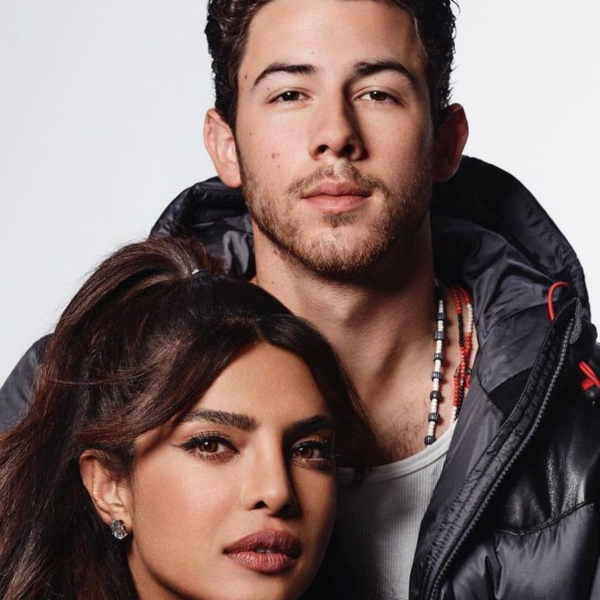 Novos queridinhos do mundo fashion, Priyanka Chopra e Nick Jonas investem em roupas esportivas de inverno