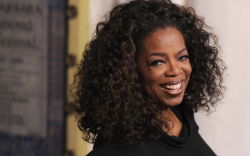 No aniversário de Oprah Winfrey, 5 fatos sobre a fortuna da mulher negra mais rica do mundo