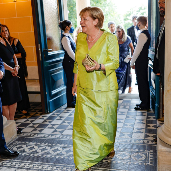Um dia na vida de Angela Merkel depois do poder: jardinagem, soneca depois do almoço e ‘deboísmo’ total