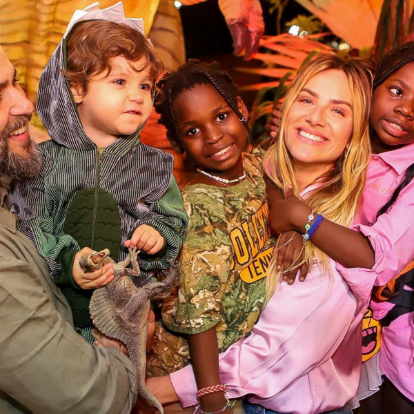 Por que casos de racismo em que mães negras reagem não repercutem como o de Gio Ewbank? Especialista explica