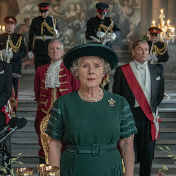 ‘The Crown’ ganha fotos da 5ª temporada e novos protagonistas revelam suas expectativas para a estreia