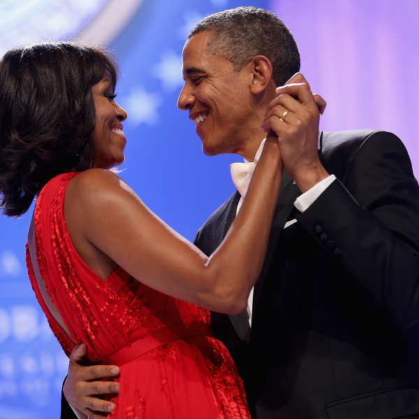 Michelle Obama revela em novo livro como ela e Barack mantém casamento de 30 anos: ‘Nosso amor não é perfeito’