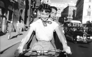 Um dia de Audrey Hepburn: hotel em Roma proporciona passeio que homenageia filme clássico da atriz