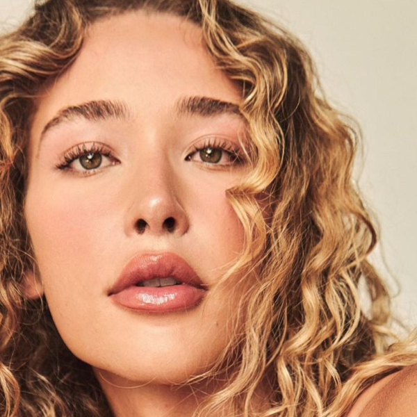 Modelo e atriz Gabrielle Gambine fala sobre novo filme e importância de pessoas trans ocupando narrativas: ‘É urgente’