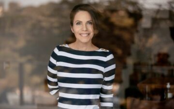 Brasileira ganhadora do Emmy fala dos desafios da profissão de roteirista