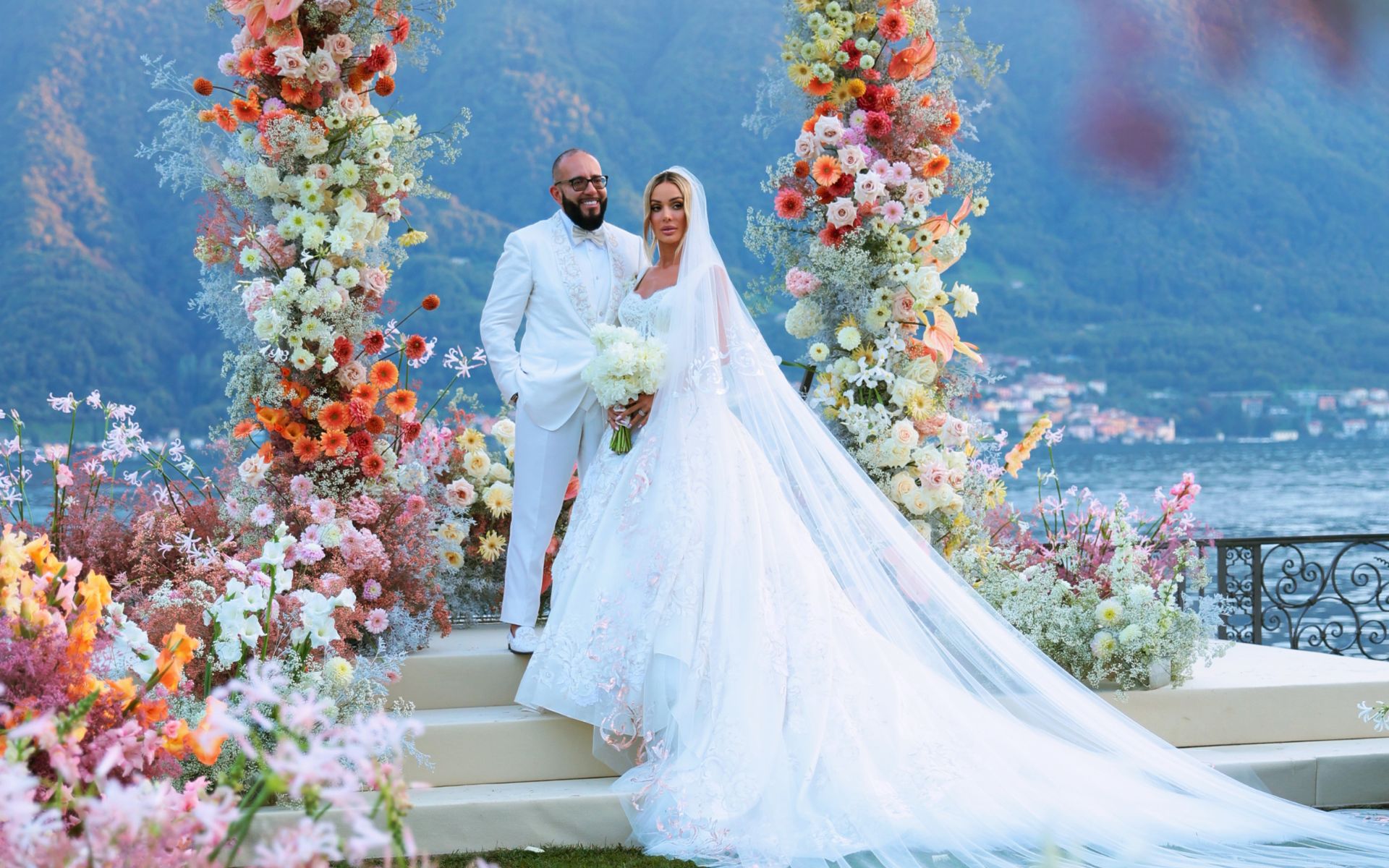 Tatiane Barbieri e Roman Shakal se casam na mansão onde foi filmado 'Casa Gucci'