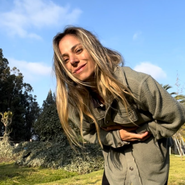 Atriz que interpretou Floribella anuncia morte do filho de 6 anos