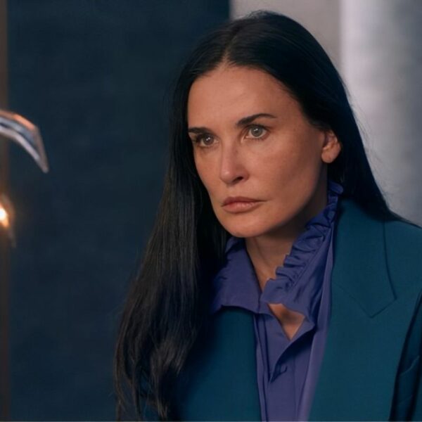 Demi Moore protagoniza novo terror feminista que disputa a Palma de Ouro