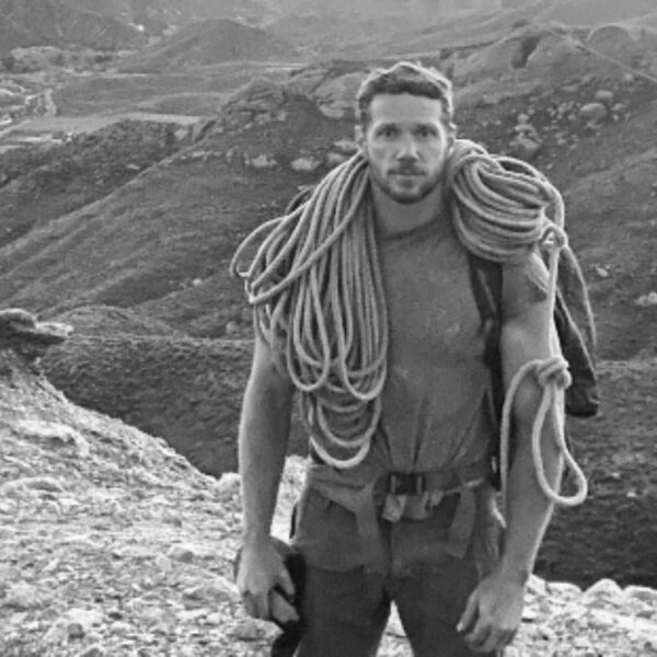 Suspeitos pela morte de ator de ‘General Hospital’ são presos