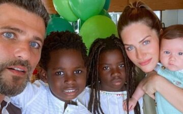 Bruno Gagliasso revela antiga postura racista e transformação após adoção dos filhos Titi e Bless