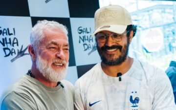 Alex Atala celebra os aniversários do D.O.M. e Dalva e Dito com edição especial da Galinhada