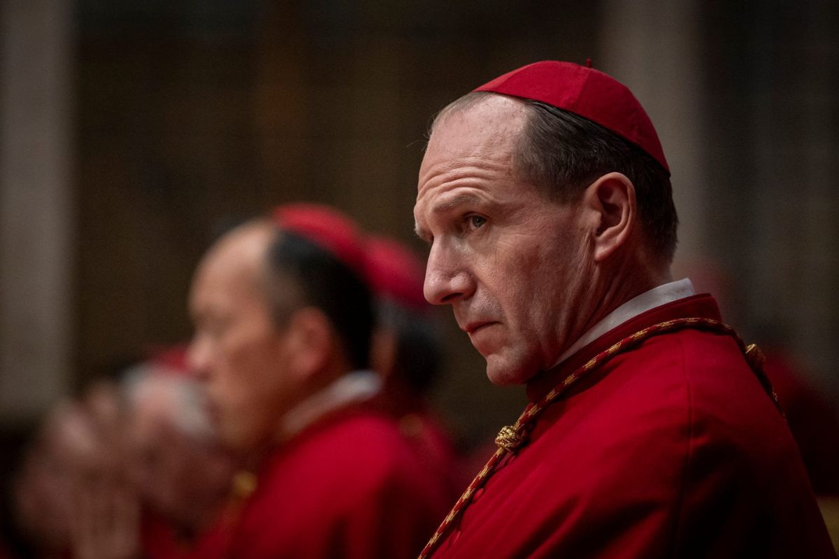 Conclave reestreia nos cinemas após morte do papa Francisco