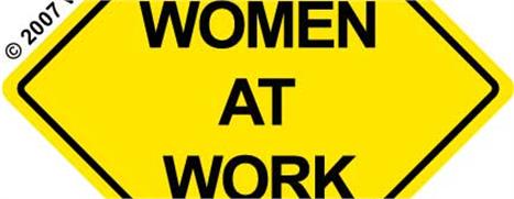 Comprovado! As mulheres trabalham mais que os homens. Segundo uma pesquisa norte-americana, a rotina delas é muito mais estressante, em média, as mulheres perdem mais de duas horas colocando a casa e a família em ordem antes de sair para o trabalho.