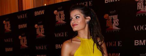 Gostou do penteado que Isabeli Fontana usou no jantar beneficente do Oi Fashion Rocks, que rolou na última sexta-feira? O canal Beleza ensina como fazer o look em casa.