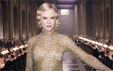 Por mais estranho que pareça Nicole Kidman morre de vergonha de cantar. Mesmo depois de estrelar ao lado de Ewan McGregor, o musical “Moulin Rouge”, a atriz odeia ter que soltar a voz em público.