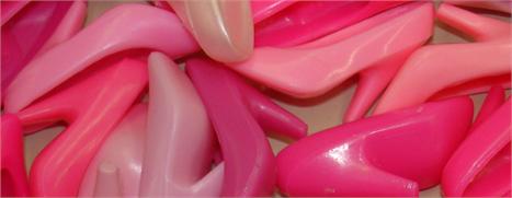 Cinco pequenas notáveis do hemisfério norte foram eleitas como as mais bem-vestidas de 2009. Quer saber quem são elas? Então, é só ir até o canal Playground.