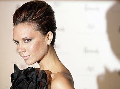 Victoria Beckham ainda não desistiu de ter uma filha. Ela quer engravidar assim que acabar a Copa do Mundo.