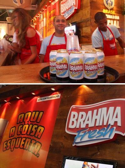 O termômetro marca 28°C na noite de Salvador, mas o camarote de Daniela Mercury está fresquinho, graças ao bar Brahma Fresh.