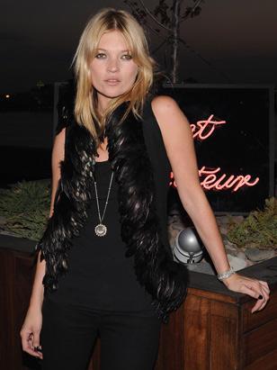 Segundo a Vogue inglesa, Kate Moss acaba de confirmar a participação em um curta-metragem sobre balé ao lado de Mikhail Baryshnikov