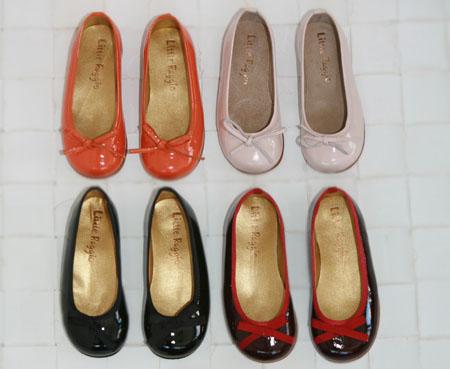 Acaba de aterrissar no Piks, no shopping Iguatemi, a marca de sapatinhos norte-americana Little Raggio Shoes.