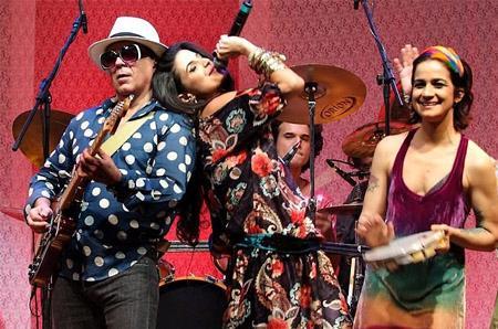 O Rio Design Leblon promove a partir desta semana, todas as terças e quartas-feiras, às 20 horas, encontros com artistas da MPB.