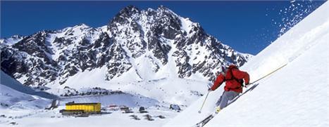 Uma turma de glamurettes está em Portillo, nesta semana, para aproveitar os vários centímetros de neve que andam caindo por lá.