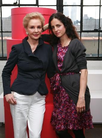 Carolina Herrera e Carolina Herrera Jr. chegam ao Brasil para inaugurar oficialmente a primeira loja da marca no país.