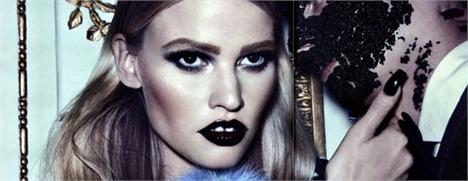 No blog de Simone Monte é possível ver imagens do editorial “Os sete pecados”, fotografado por Steven Klein, para a “Vogue” Paris.