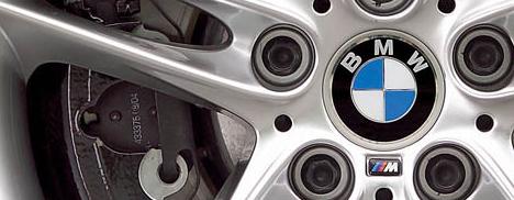 A BMW arma avant premier logo mais no Salão do Automóvel.